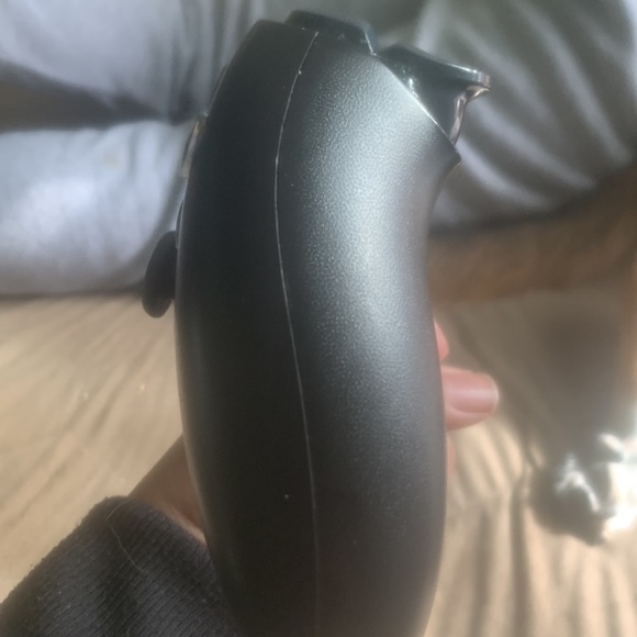 PS5 PRO controller - Picture 4 of 4